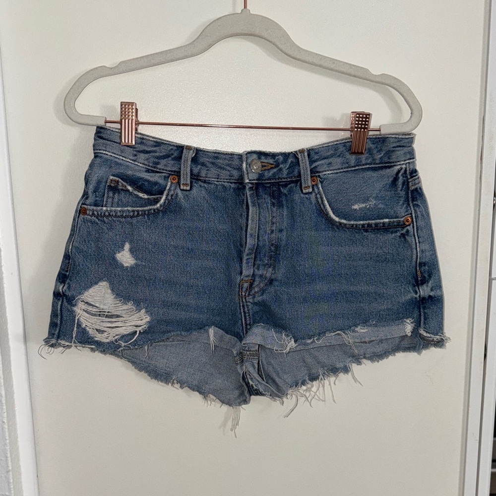 Topshop Moto Ashley Blue Distressed Jean Shorts | US 6